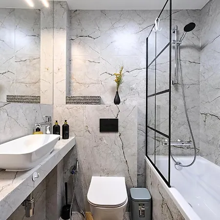 Nordic 2 Bedrooms And Ac, Center Daire