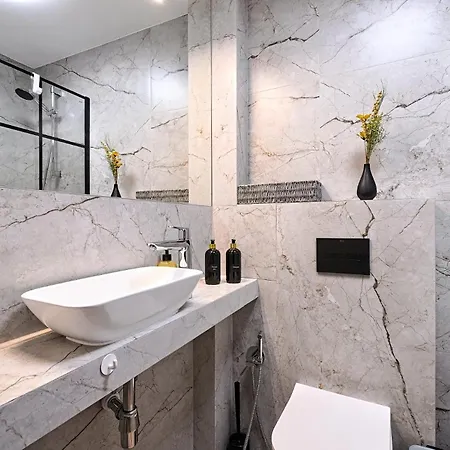 Daire Nordic 2 Bedrooms And Ac, Center *